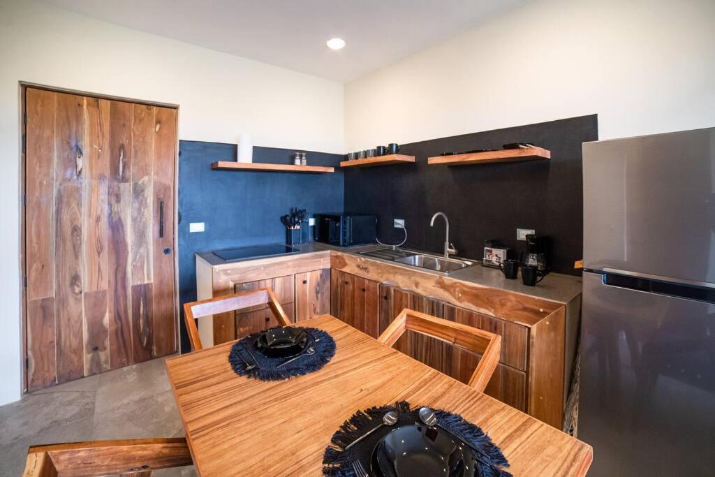 Apartment Luxury Oasis Vibes Jungle Retreat Access