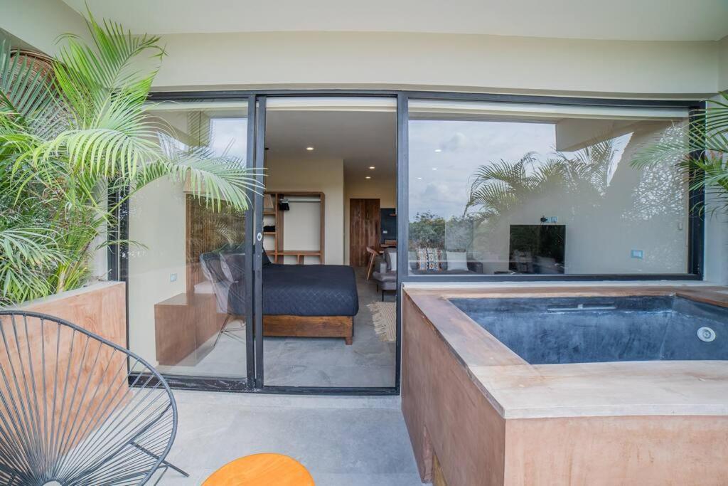 Luxury Oasis Vibes Jungle Retreat Access Apartment
